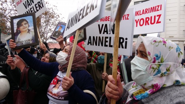 Van’da evlat nöbetine katılan aileler: HDP olmasa PKK da olmaz