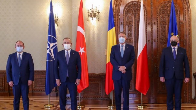 Mevlüt Çavuşoğlu, Romanya Cumhurbaşkanı Iohannis ile görüştü