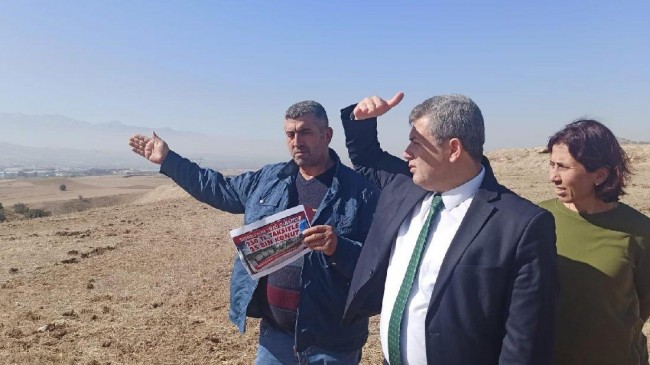 AKP’nin 25 bin konut sözü verdiği arazi koyunlara mera oldu